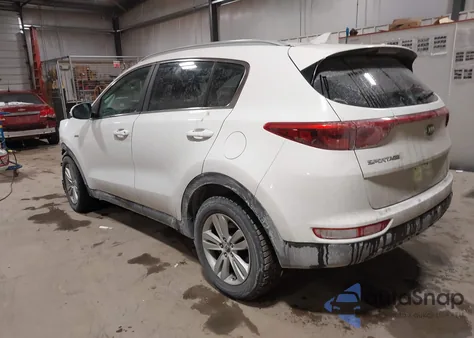 2017 Kia Sportage Lx z USA, uszkodzony, nr VIN KNDPMCACXH7099751